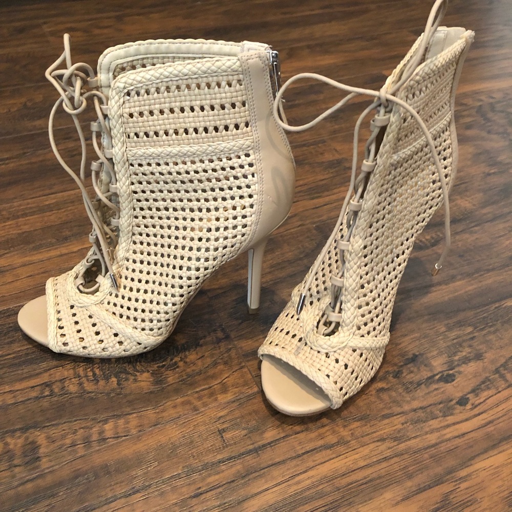 Sam Edelman 6.5 / 6 1/2 woven open toe booties